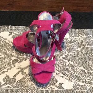 Nine West platform sandal